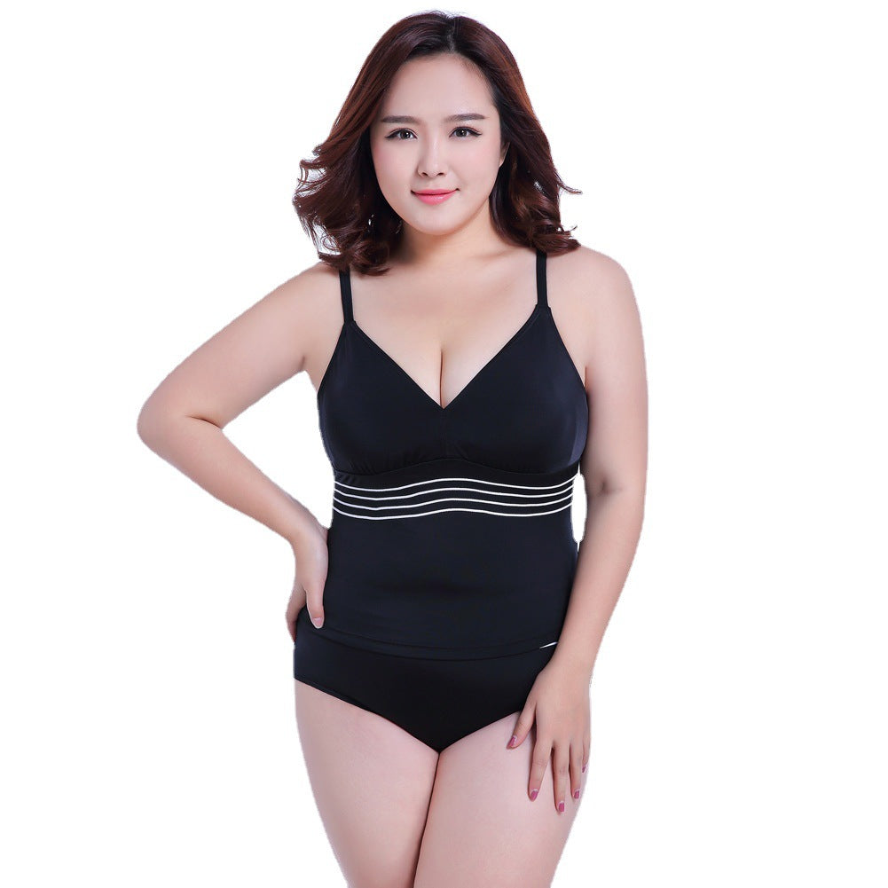 Damen Einteiler Badeanzug mit elegantem Schnitt und formendem Design Echo Archiv