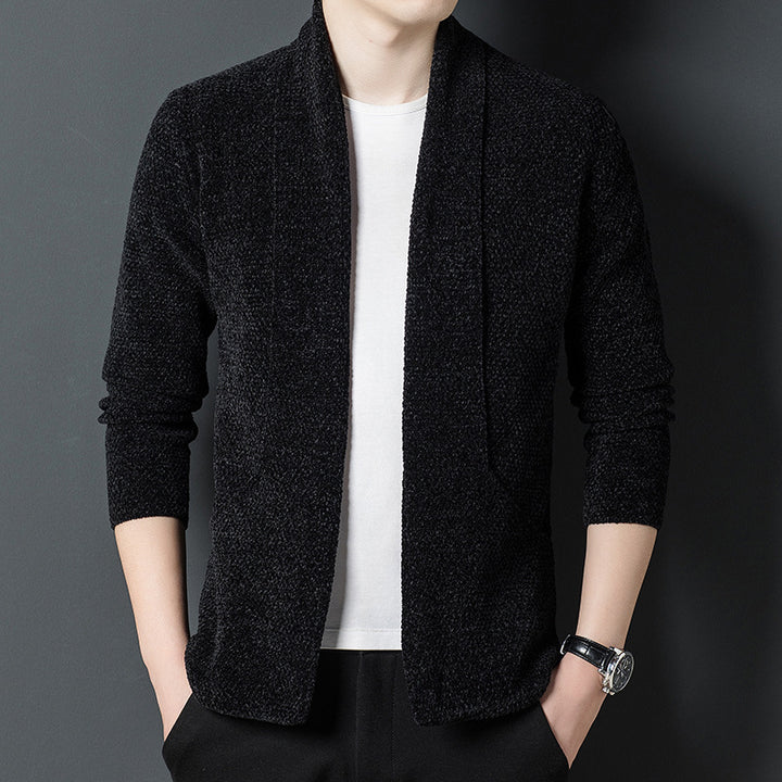 Herren kuschelige Strickjacke mit modernem Schnitt und hohen Kragen Echoarchiv