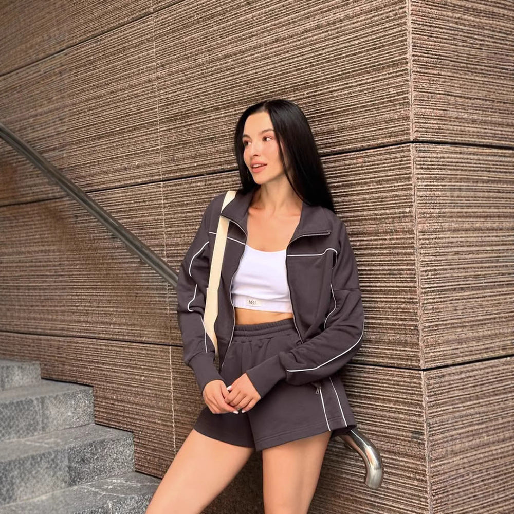 Damen nan athletischer Zweiteiler mit formendem Sportbustier, taillierter Highwaist-Sweatshorts und Zip-Hoodie Echo Archiv