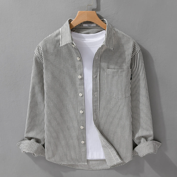 Herren Leichtes Nadelstreifen-Hemd im Layering-Overshirt-Stil mit Kentkragen und aufgesetzter Brusttasche Echoarchiv