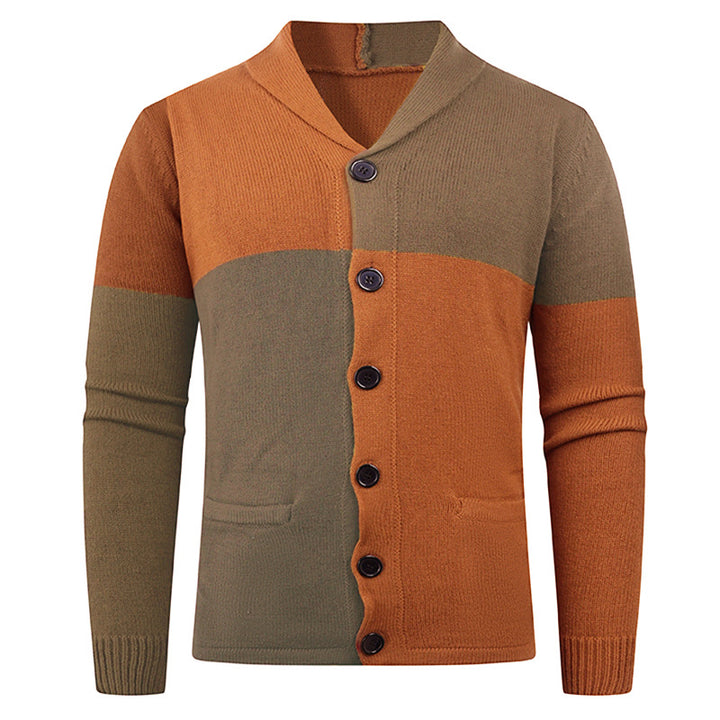 Herren Strickjacke mit modernem Zopfmuster und praktischen Taschen Echoarchiv