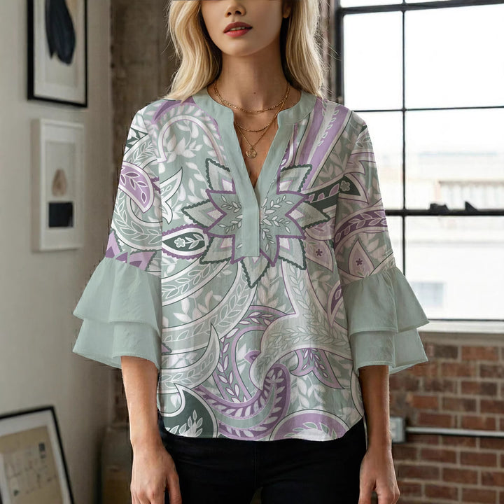 Damen Bluse mit voluminösen Rüschenärmeln und kreativem Floraldesign Echo Archiv