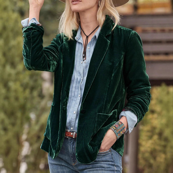 Damen Samt-Blazer mit klassischem Revers und soften Fall – Valéne