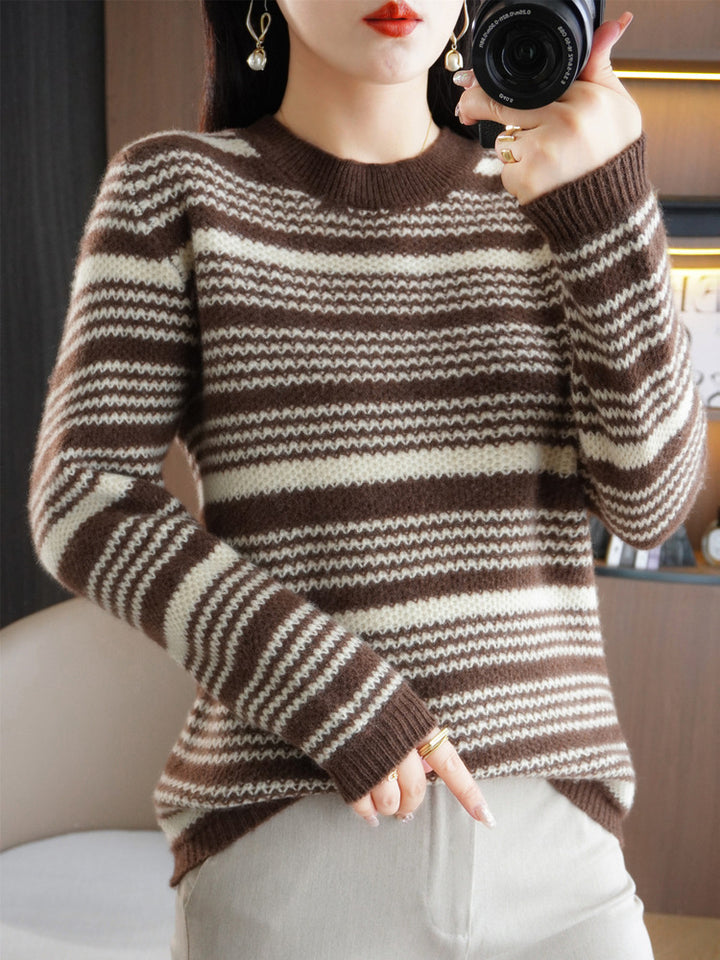 Damen Kuscheliger Streifenpullover aus Mohair‑Optik mit kastiger Passform und Rundhalsausschnitt Echoarchiv