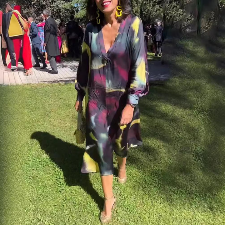 Damen nan fließendes Midikleid mit abstraktem Print, V-Ausschnitt, Ballonärmeln und Schmuckverschluss Echo Archiv