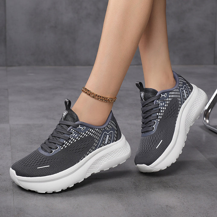 Damen nan ergonomischer Komfort-Sneaker mit nahtlosem Maschenoberteil und keilförmiger Dämpfung Echo Archiv