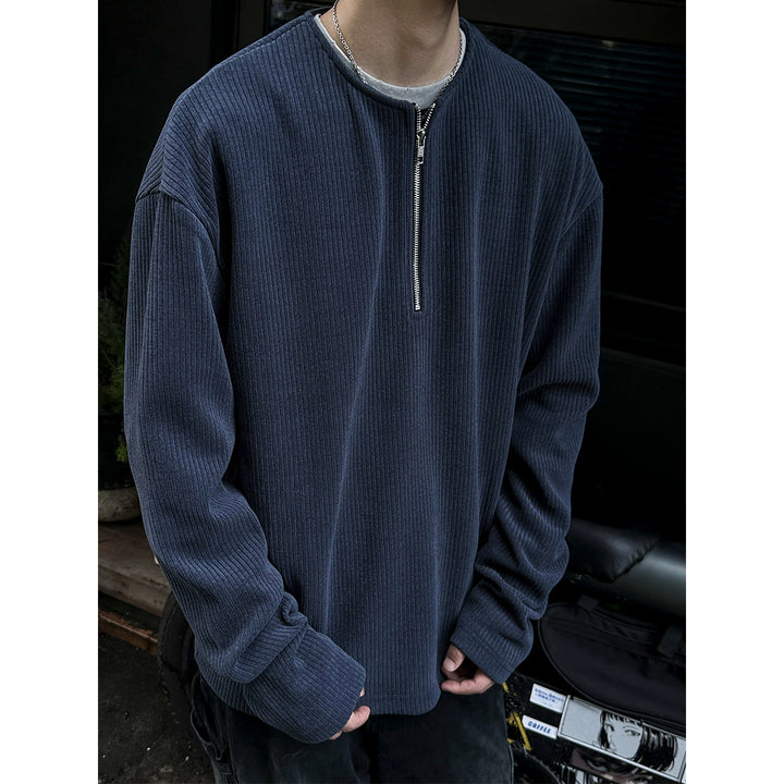 Herren moderner Strickpullover mit halblangem Reißverschluss Echoarchiv