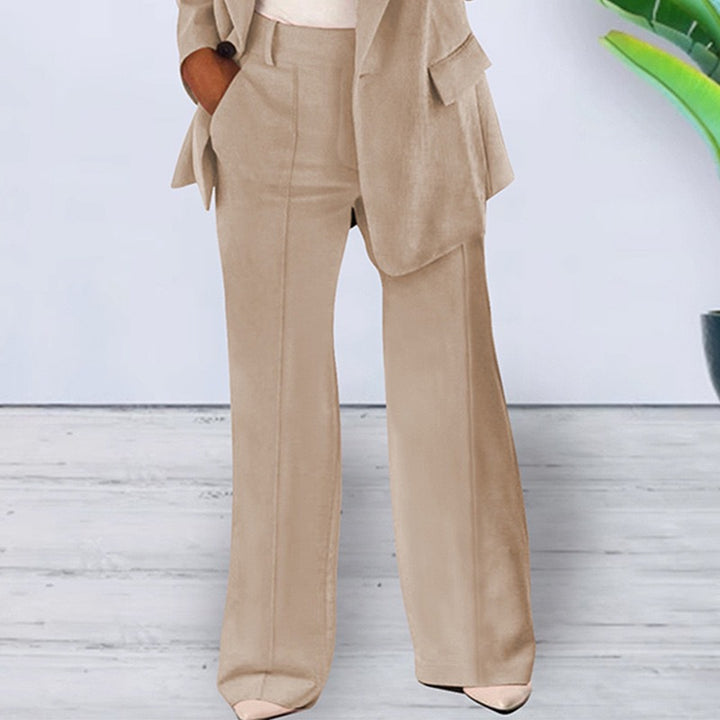 Damen nan bürotaugendes Hosenanzug Set mit weiter Hose und tailliertem Blazer Echo Archiv