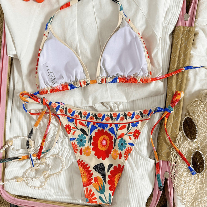 Damen Triangel-Bikini mit floralen Mustern und hochwertigen Bindebändern Echo Archiv