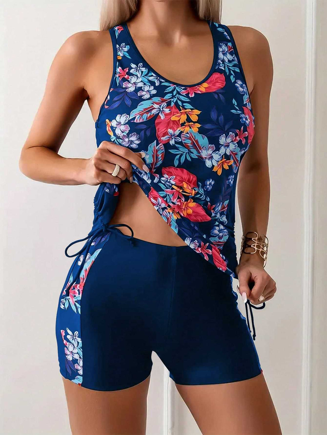 Damen Sportliches Bade-Outfit Echo Archiv