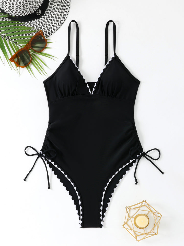 Damen Eleganter Badeanzug mit verstellbaren Rüschen Echo Archiv