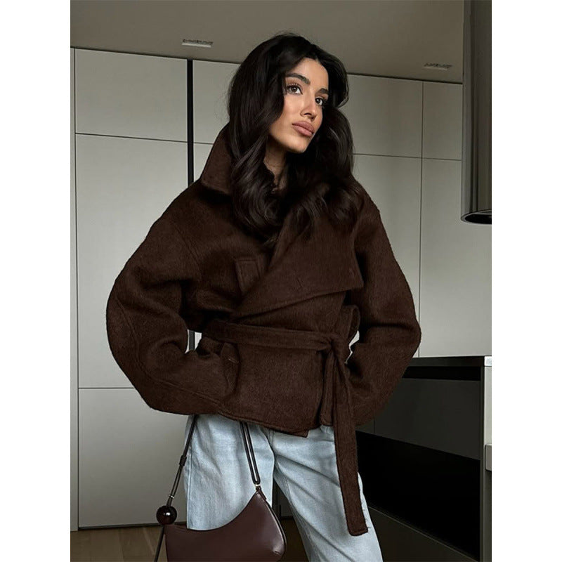 Damen Oversize Kurzmantel aus Wollmix mit Bindegürtel und Stehkragen Echoarchiv