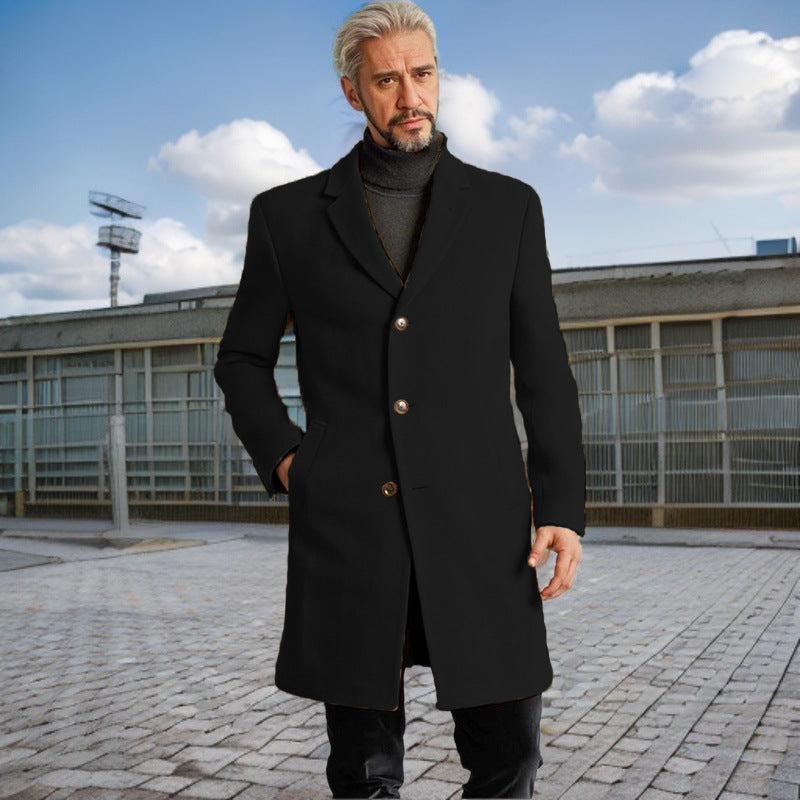Herren Eleganter Langmantel mit modischen Knöpfen und hochwertigem Stoff Echoarchiv