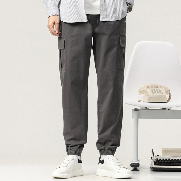 Herren Tapered Cargo-Joggerhose mit Tunnelzugbund, Klappentaschen und elastischem Knöchelabschluss Echo Archiv