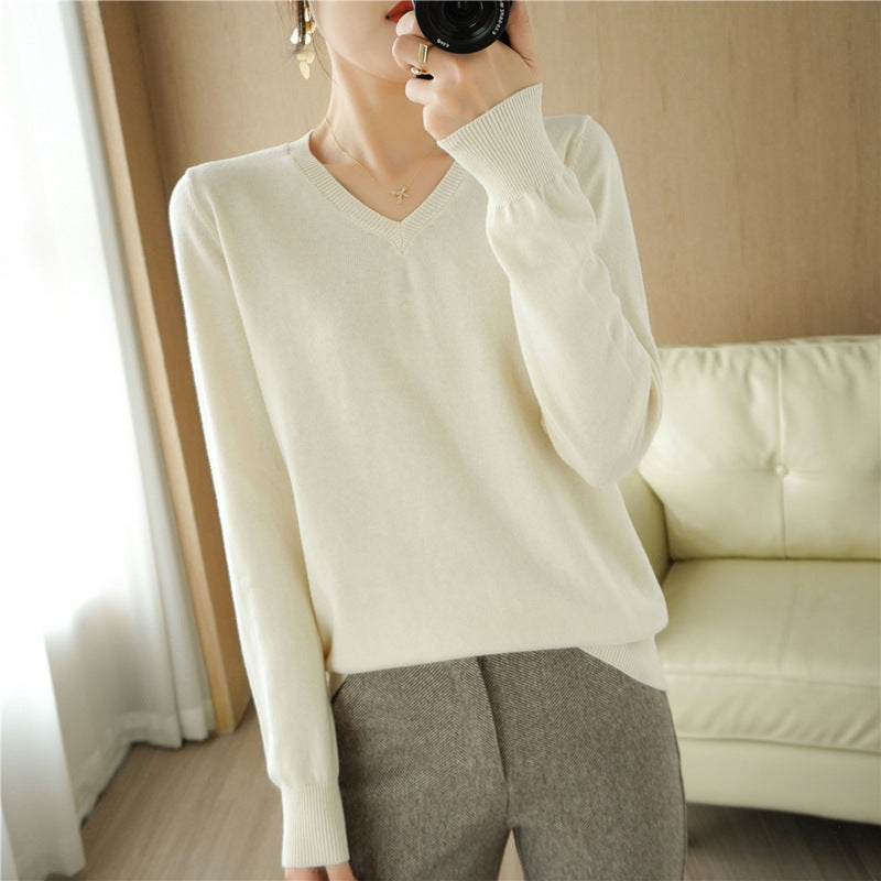 Damen Leichter V‑Ausschnitt Feinstrickpullover aus kaschmirweicher Baumwollmischung mit elastischen Rippbündchen Echoarchiv
