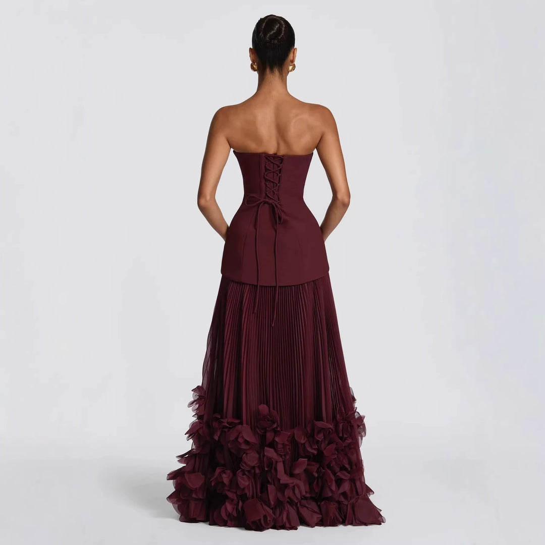 Damen Elegantes schulterfreies Abendkleid mit raffinierten Rüschen Echo Archiv