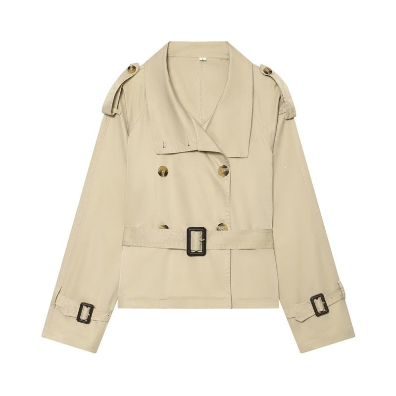 Damen Kurzer Boxy-Trench mit Doppelreiher, Taillengürtel und Schulterklappen Echo Archiv
