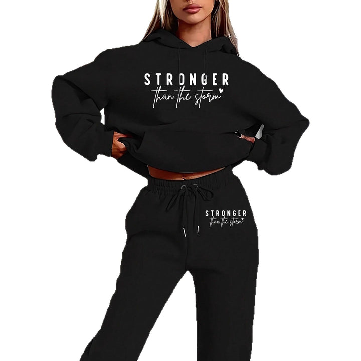 Damen Cropped-Hoodie und Jogginghose Set mit Statement-Print, Kängurutasche und elastischem Bund – Auréline