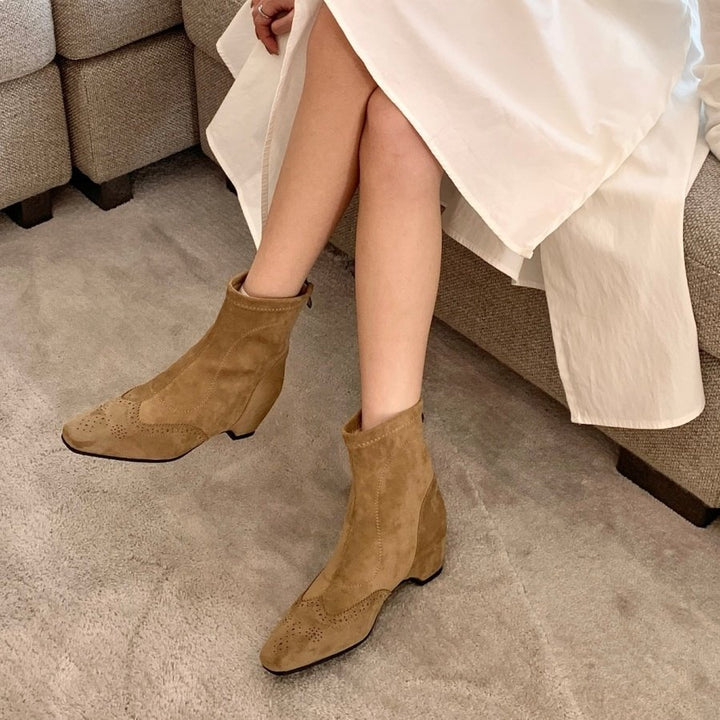 Damen Elegante und bequeme Stiefeletten mit Blockabsatz Echo Archiv