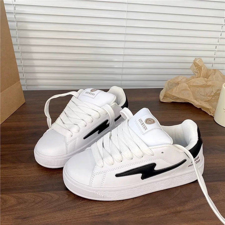Damen Sneakers im sportlichen Design mit gepolsteter Innensohle Echo Archiv