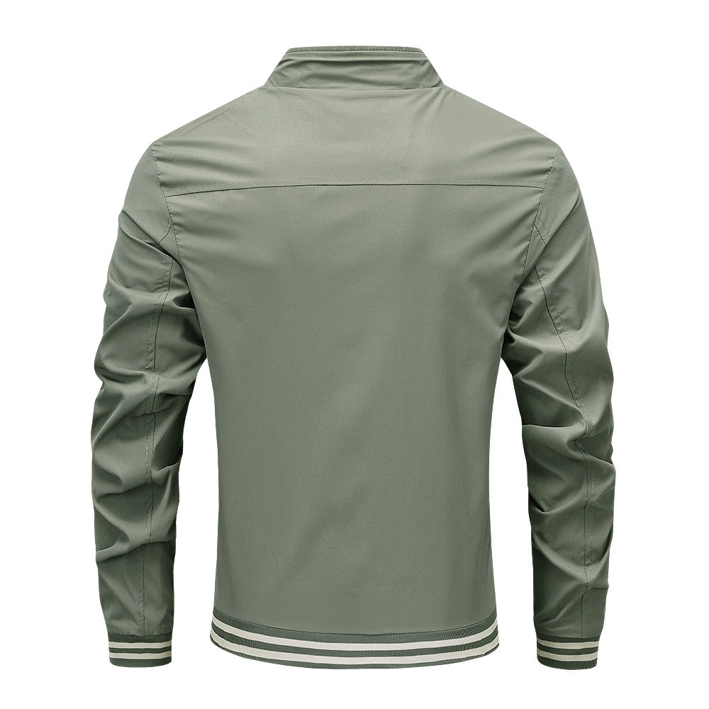 Herren sportliche Übergangsjacke mit gestreiftem Kragen Echoarchiv