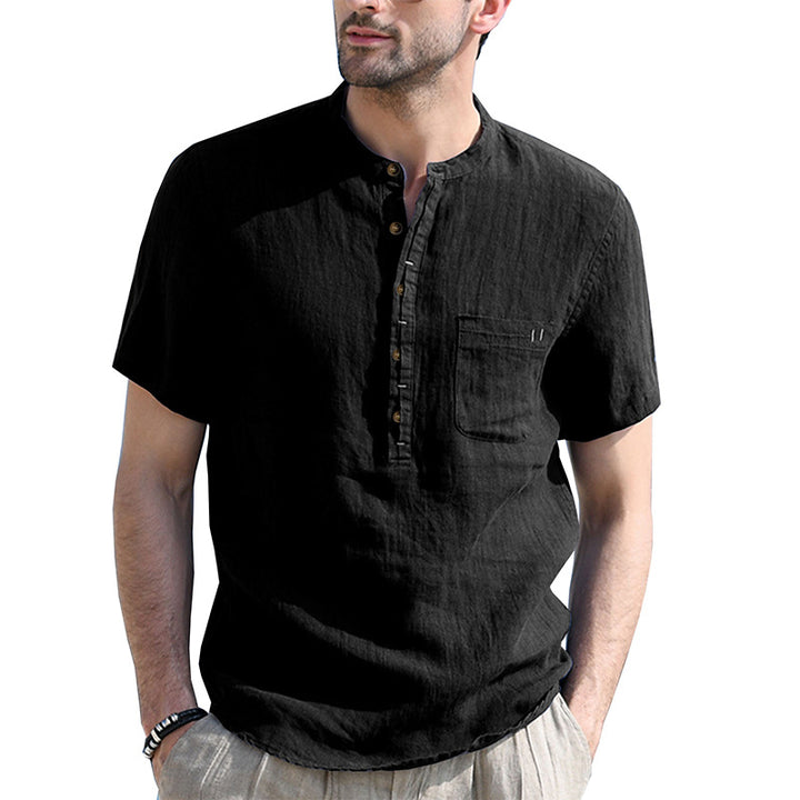 Herren Kurzarm-Henley-Shirt mit praktischem Brusttaschen-Design Echoarchiv