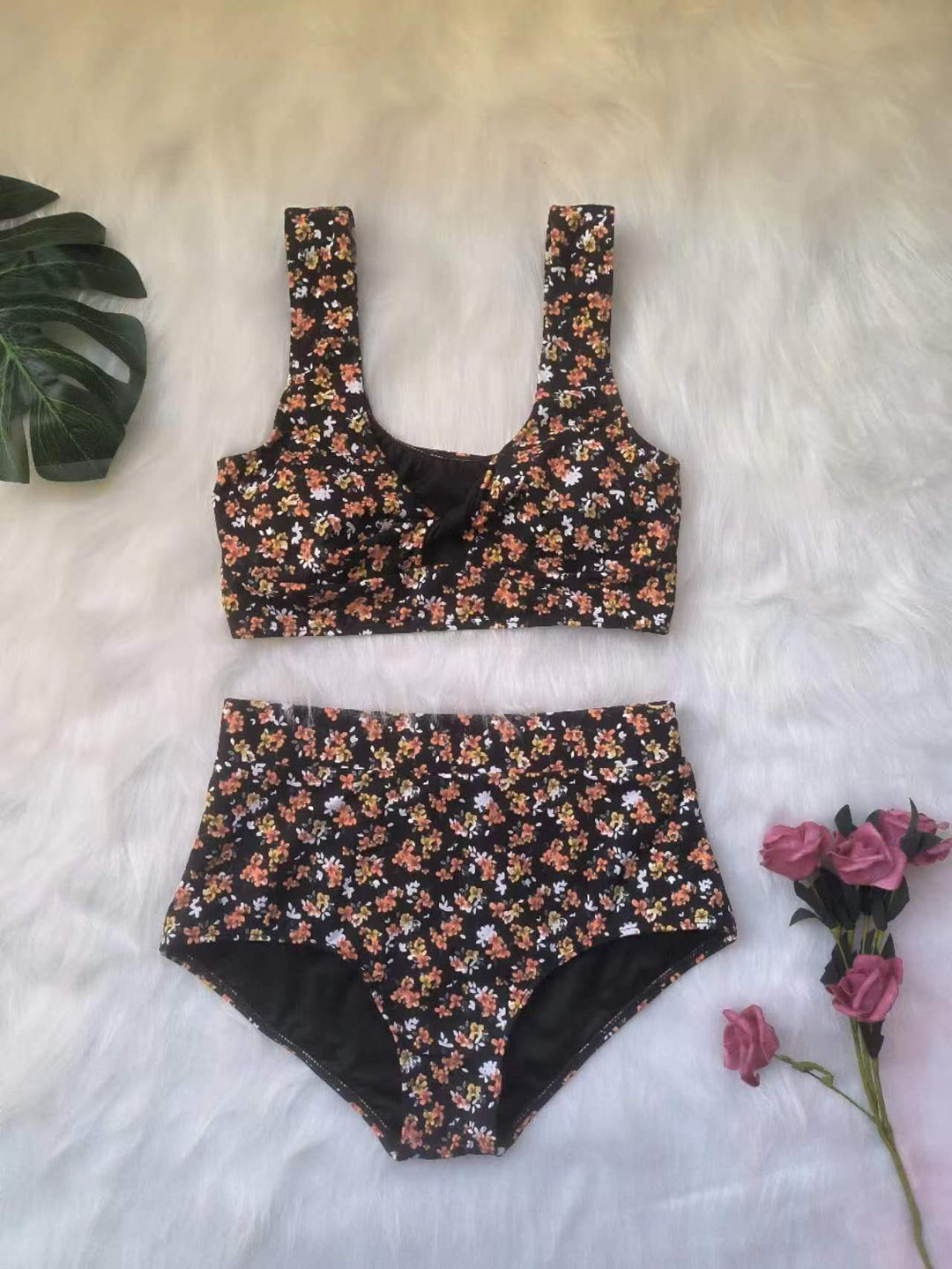 Damen Hochgeschnittenes Bikini-Set mit Blumenmuster Echo Archiv