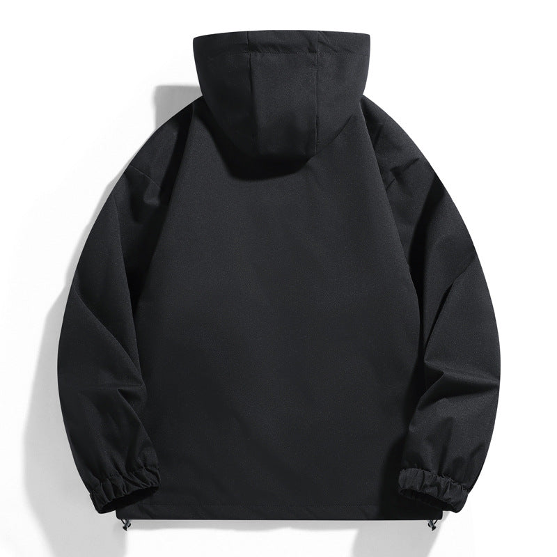 Herren Nano Wind- und wasserabweisende Kapuzenjacke mit ergonomischen Nähten, verstellbarem Saum und sicheren Reißverschlusstaschen – Taviero