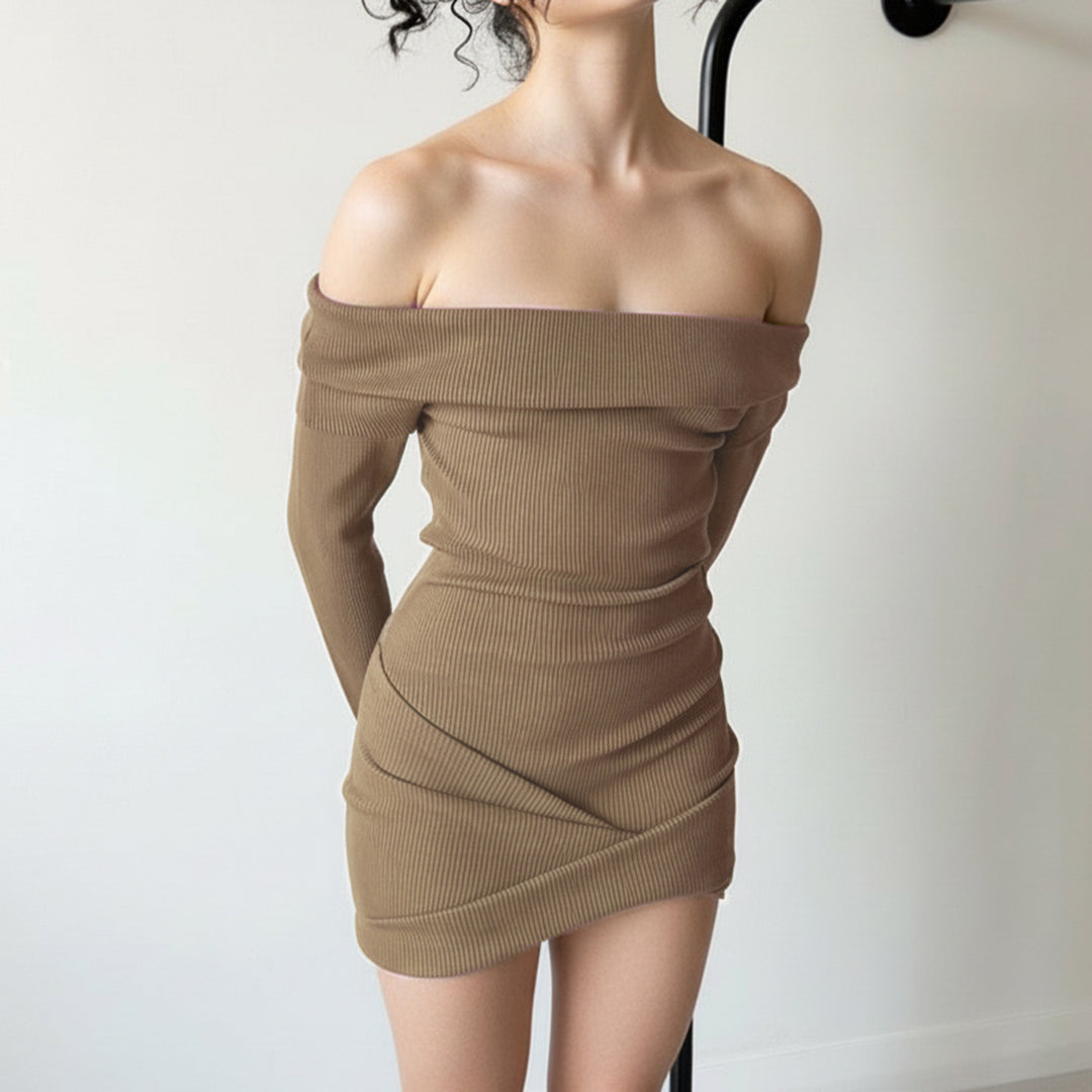 Damen figurbetontes Off-Shoulder Kleid aus Rippstrick Echo Archiv