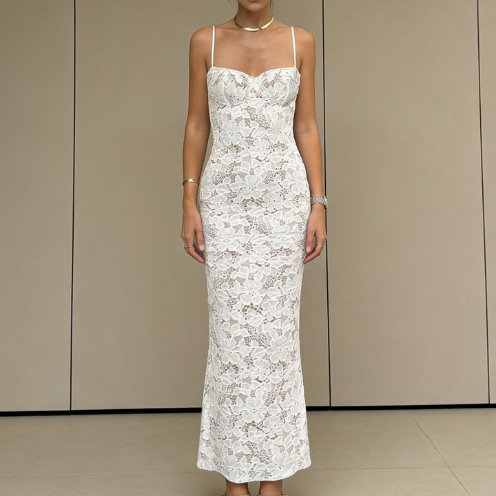 Damen Elegantes Spitzenabendkleid mit tailliertem Schnitt und raffinierten Details Echo Archiv