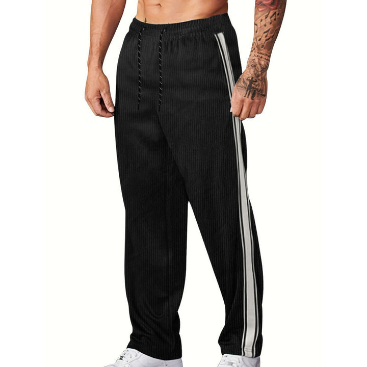 Herren Sportliche Freizeithose mit seitlichen Streifen Echoarchiv