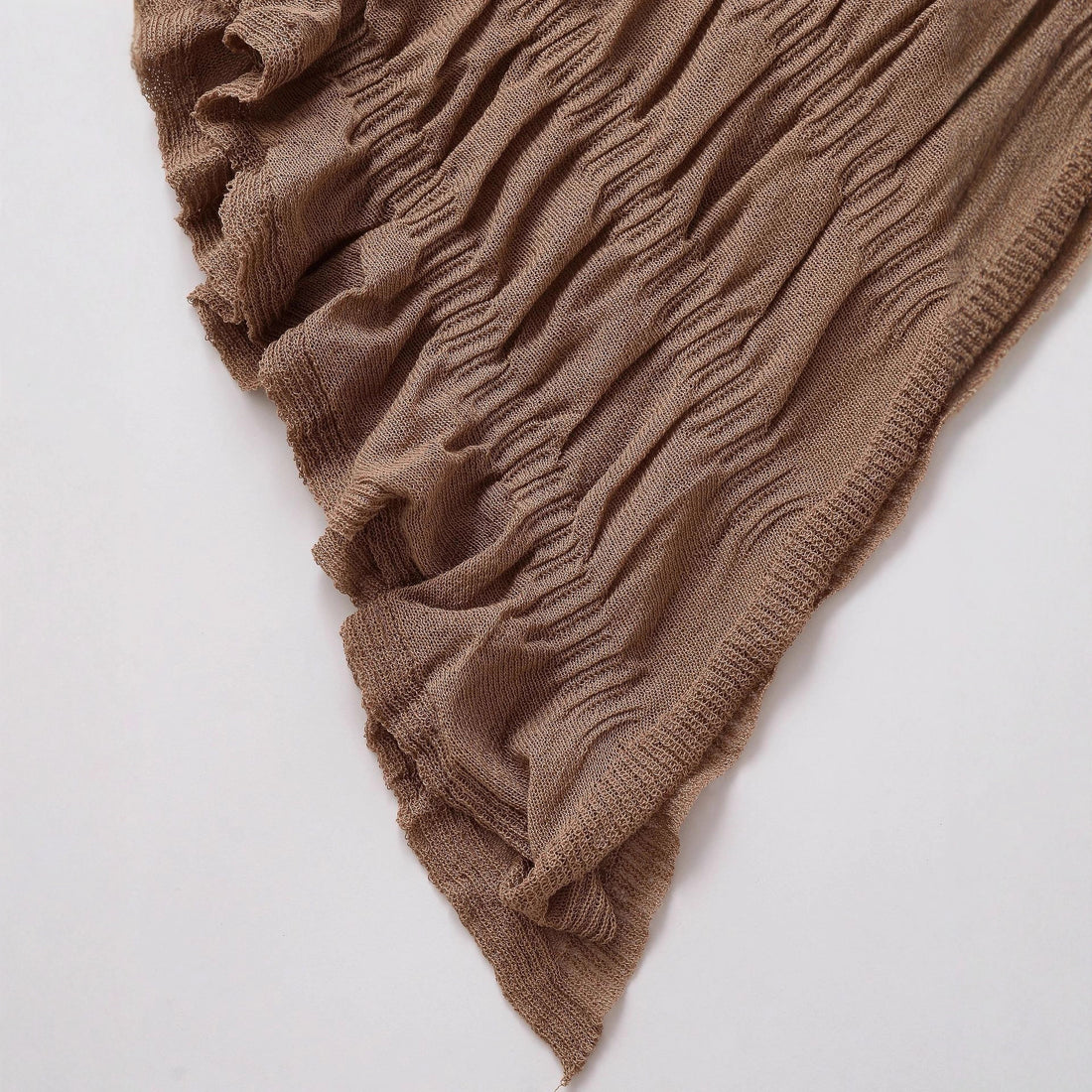 Damen Asymmetrische Tunika in Knitteroptik mit Bindeband und Trompetenärmeln Echoarchiv