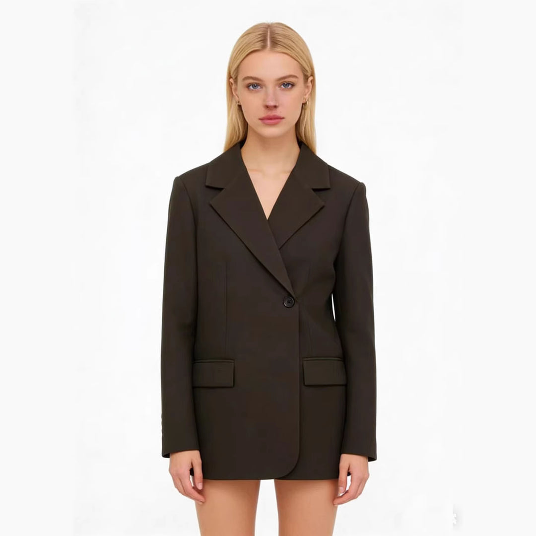 Damen taillierter Wollmix-Blazer mit strukturierter Schulter, einreihiger Knopfleiste und Pattentaschen – Valéne