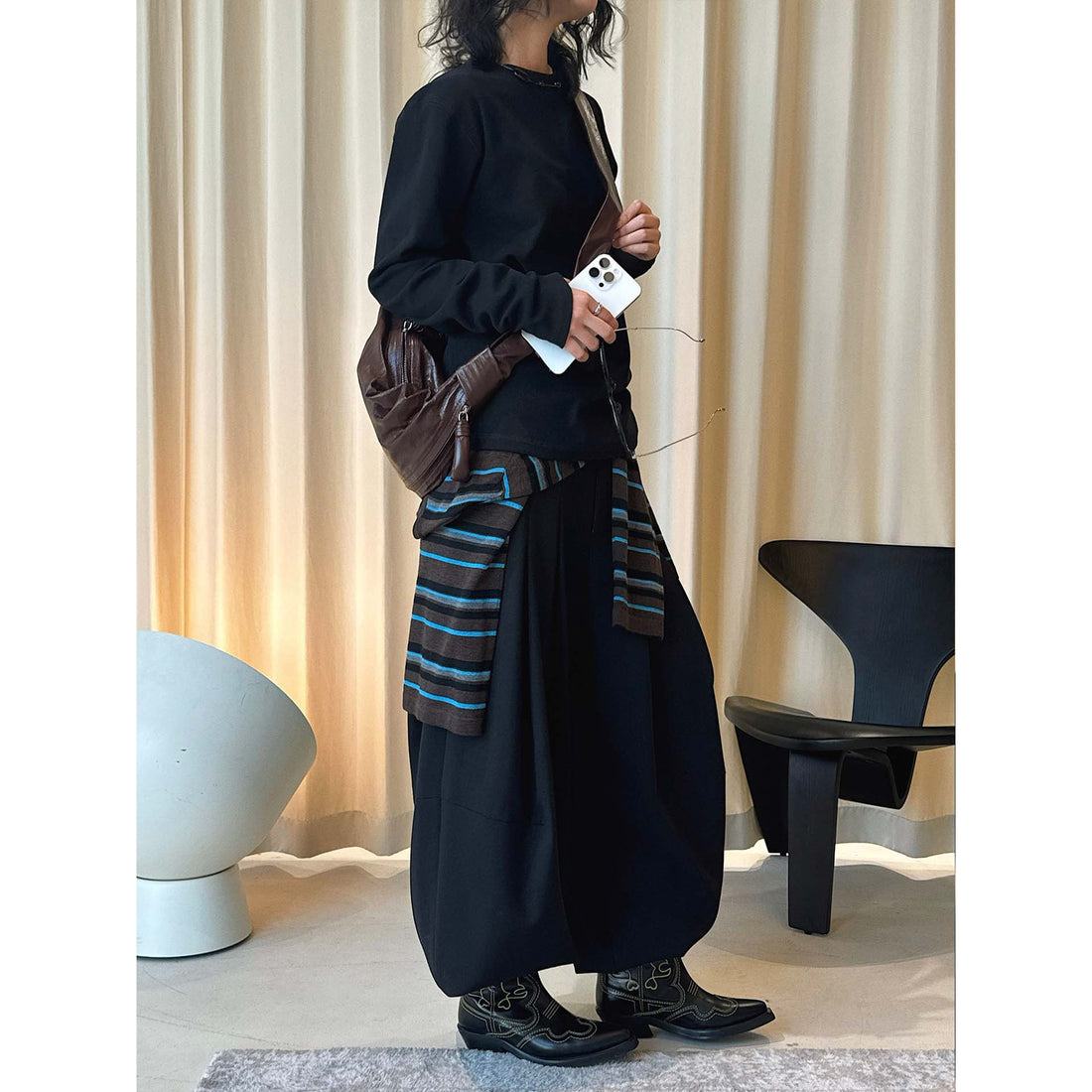 Damen Casual-Boxy Sweatshirt aus schwerem Baumwolljersey mit cleanem Rundhals Echoarchiv
