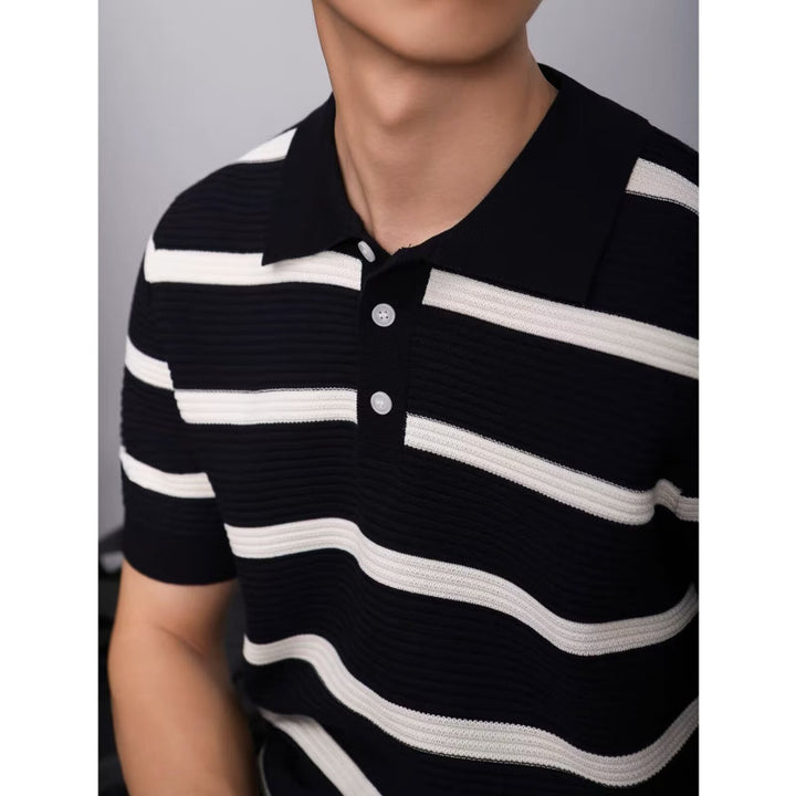 Herrenmode Poloshirt mit kurzem Arm und gestricktem Muster Echo Archive