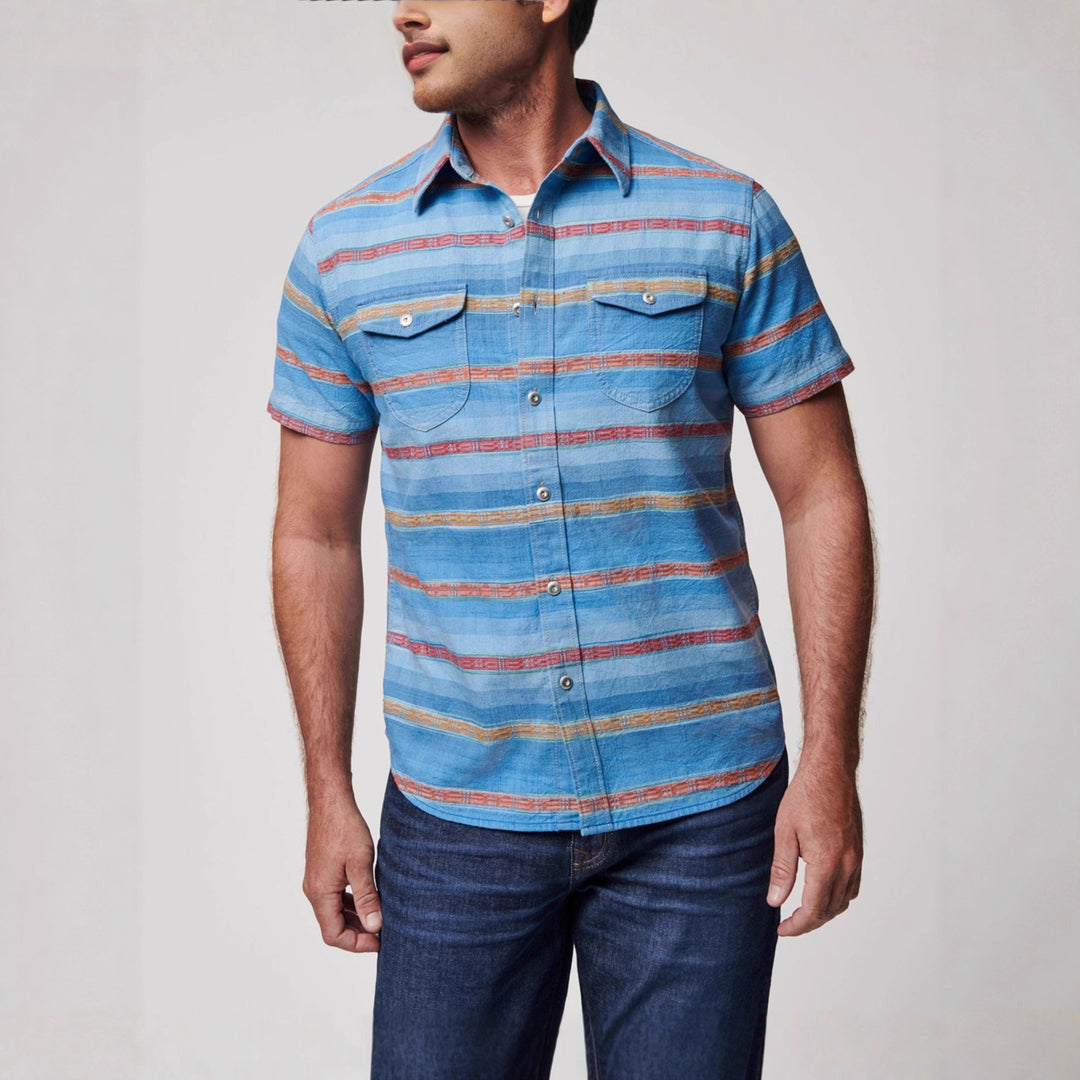 Herren Kurzarm-Hemd mit gestreiftem Design und zwei Brusttaschen Echoarchiv