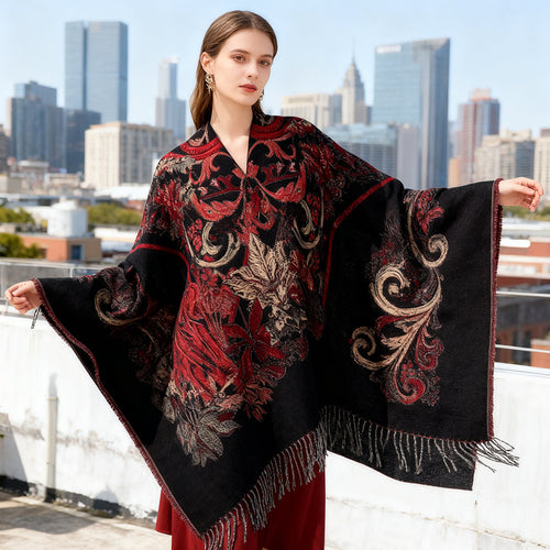 Damen Ornamentaler Jacquard‑Überwurf im Cape‑Stil mit Fransensaum – Avérine