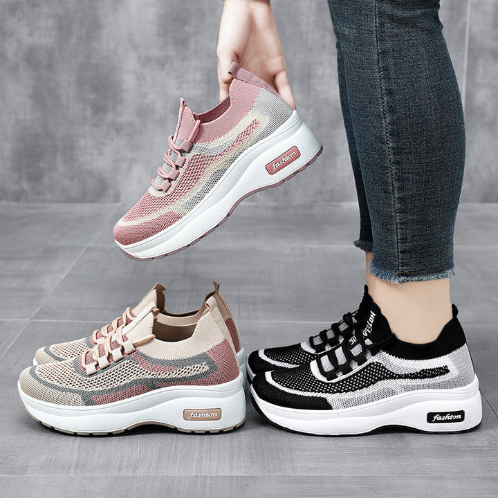 Damen Sportliche Sneakers mit atmungsaktiver Strick-Oberfläche und flexibler Sohle Echo Archiv