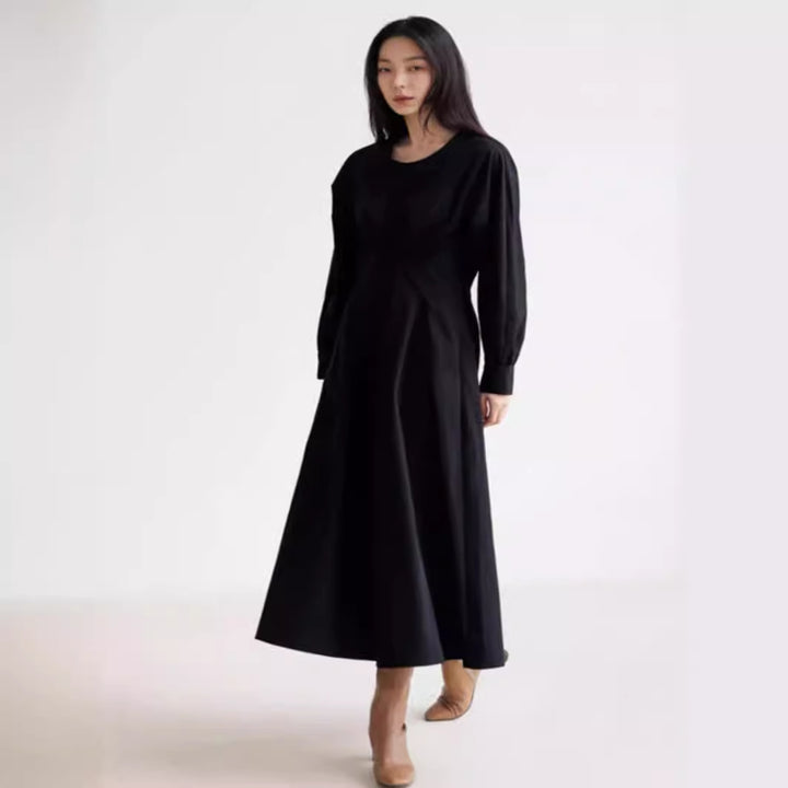 Damen Maxikleid mit Taillenabnähern, Rundhalsausschnitt und voluminösen Manschetten Echoarchiv