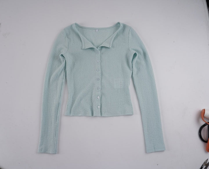 Damen Strukturierter Longsleeve-Cardigan mit taillierter Passform und V‑Ausschnitt Echo Archiv