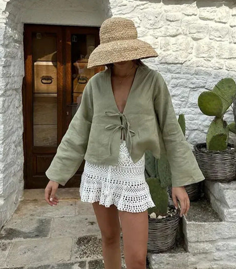 Damen leichte Leinen-Optik Krawattenbluse mit V-Ausschnitt, Glockenärmel und Knotenband Echoarchiv
