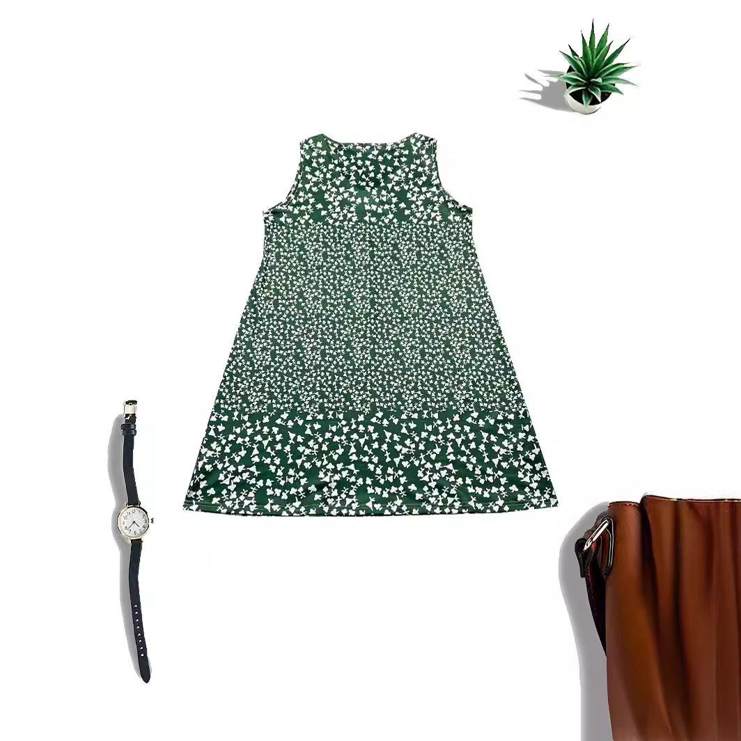 Damen luftiges Freizeitkleid mit verspieltem Blumenmuster und fließender Silhouette Echoarchiv