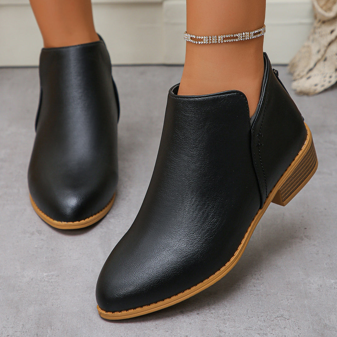 Damen Kurzstiefel mit Fersenreißverschluss, seitlichem Cut-Out und niedrigem Blockabsatz – Varelle