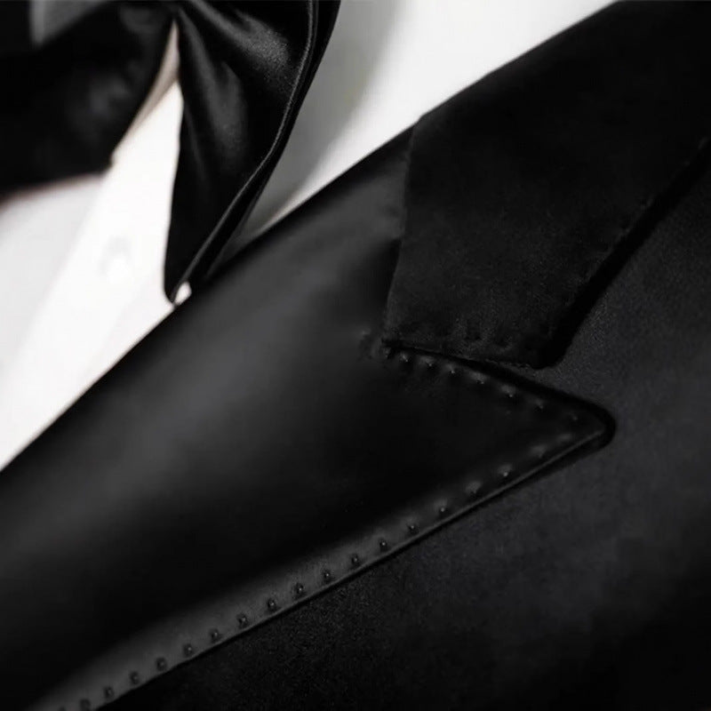 Herren eleganter Smoking-Jacke Echoarchiv