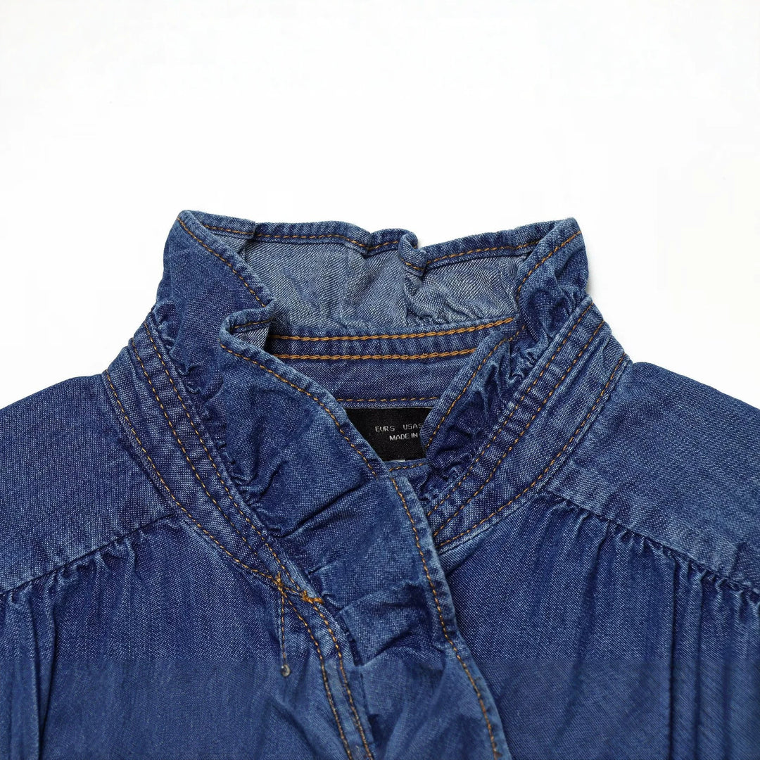 Damen Weiche Denim-Tunika mit Rüschenblende, Stehkragen und Ballonärmeln Echo Archiv