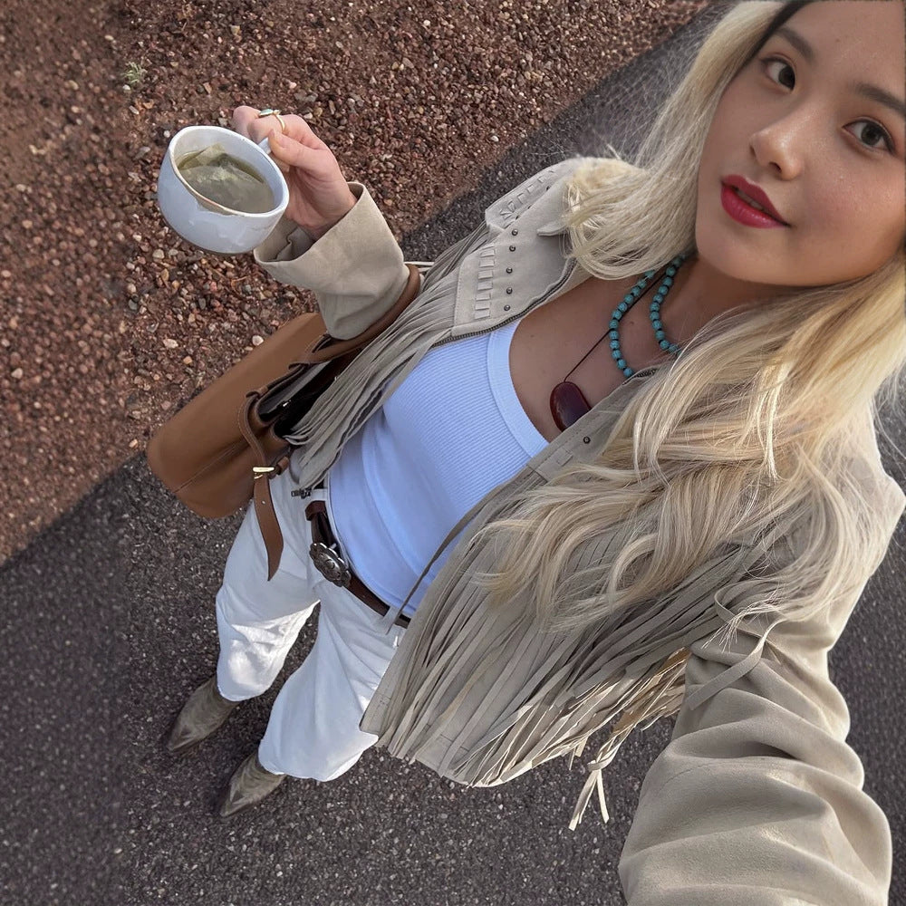 Damen Kurzfransen-Suedejacke im Westernstil mit Ziernähten und Nieten Echoarchiv