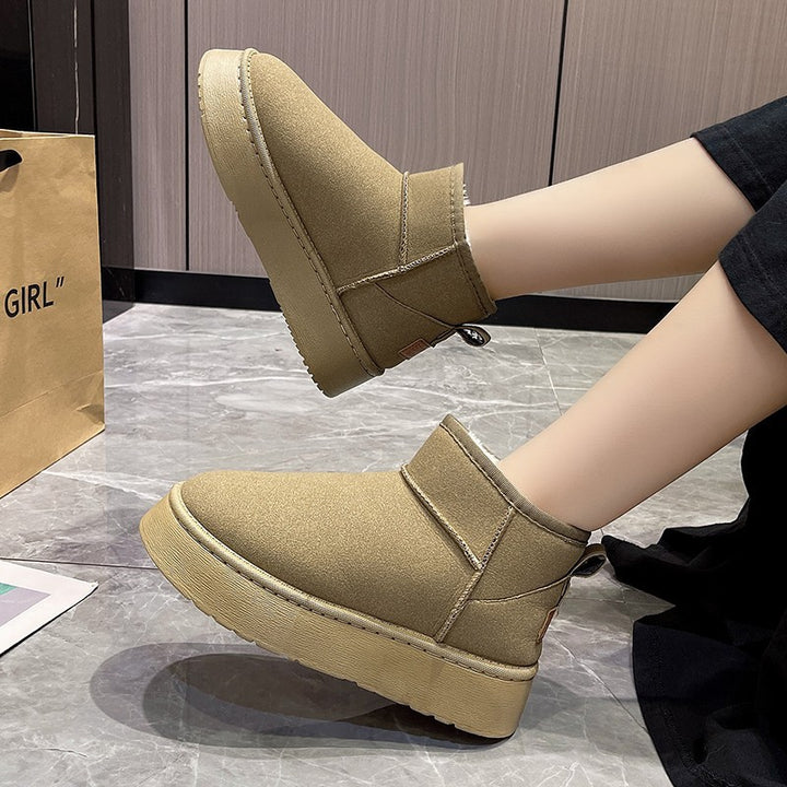 Damen Gefütterte Kurzschaft Winterboots mit Kunstfellfutter Plateau‑Sohle und Pull‑On Echo Archiv