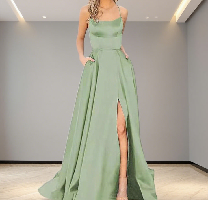 Damen Elegantes Abendkleid mit seitlichem Schlitz und schmalen Spaghetti-Trägern Echo Archiv