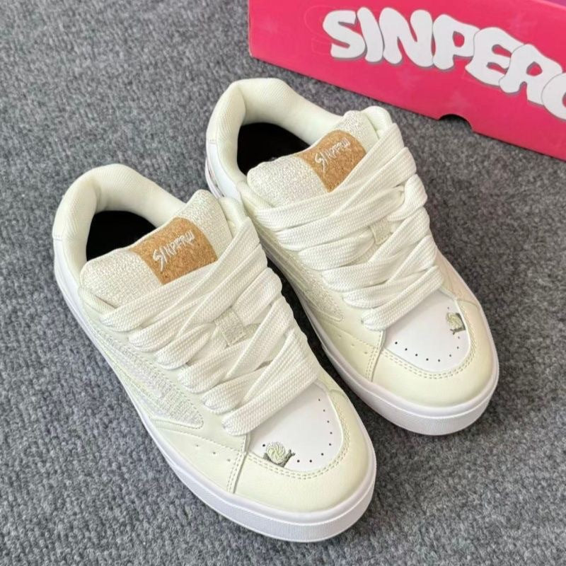 Damen Sportliche Sneakers mit tierischen Motiven und atmungsaktiver Oberflächenstruktur Echo Archiv