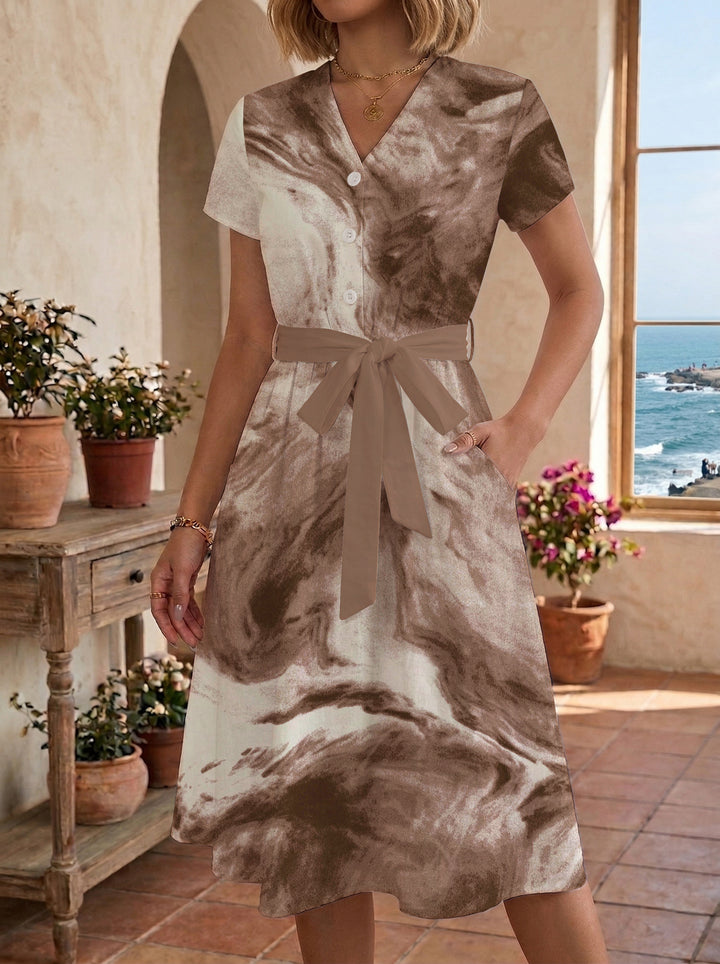 Damen Blühendes Midikleid mit taillierbarem Gürtel und kunstvollem Print Echo Archiv